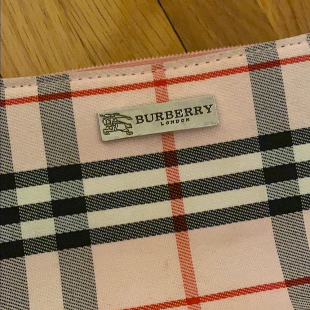 Small vintage Burberry purse - Picture 2 of 4